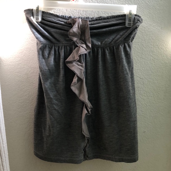 A&F RUFFLE TOP - Picture 2 of 6